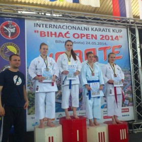 BANOVIĆ, JOVANOVIĆ I PEJKOVIĆ ZLATNI U BIHAĆU