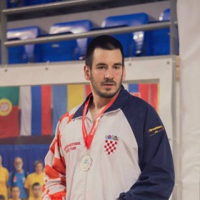 Ursić-Glavanović srebrni na Svjetskom sveučilišnom prvenstvu u karateu
