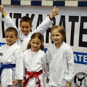 JEDANAEST MEDALJA NA 1. SPLIT KARATE KUPU